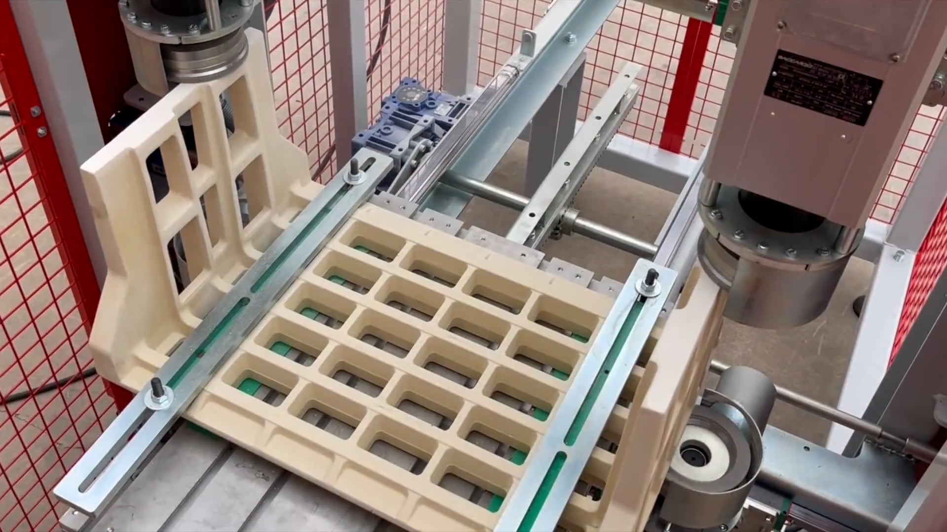 Maincer - Máquina de rectificado de casetes | rectifying machine for ...