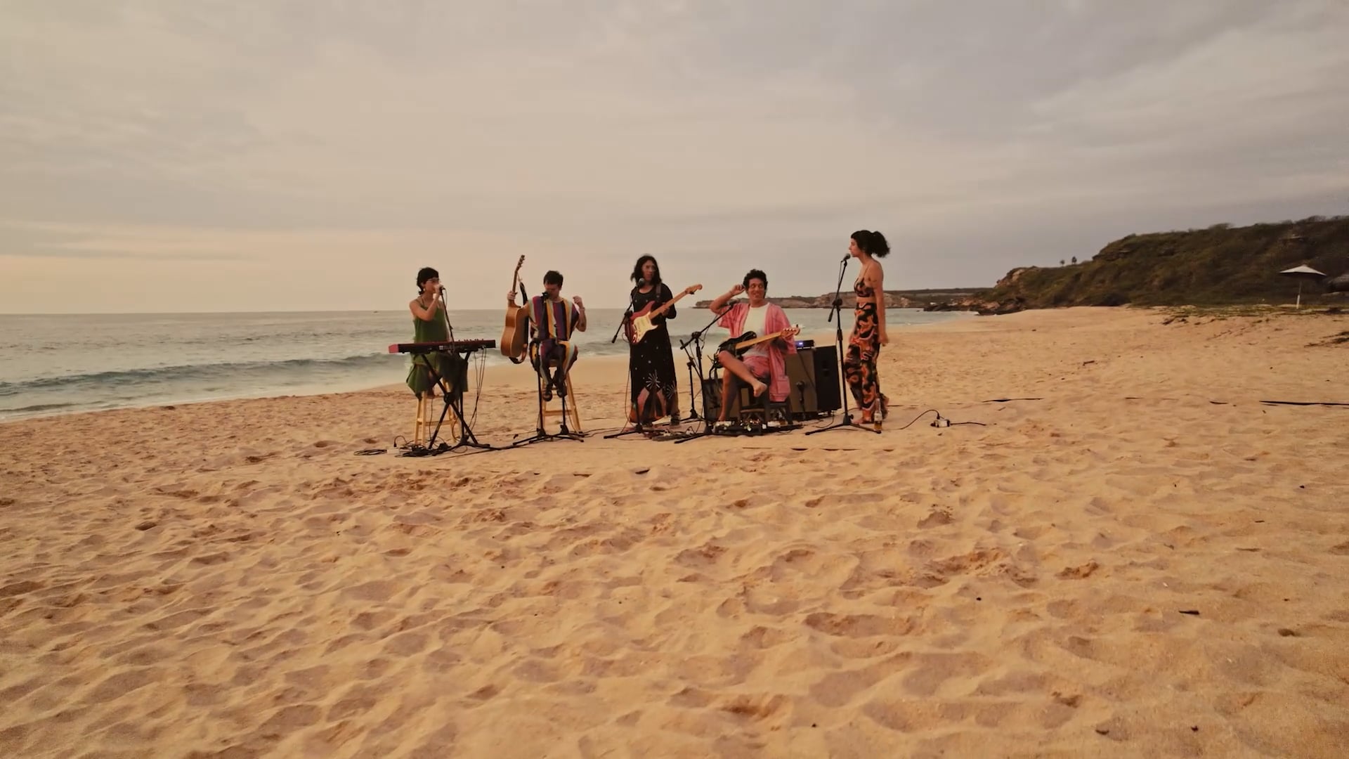 Corona - Sunset Sessions - La Maquina Camaleón Featuring Playa Rosada