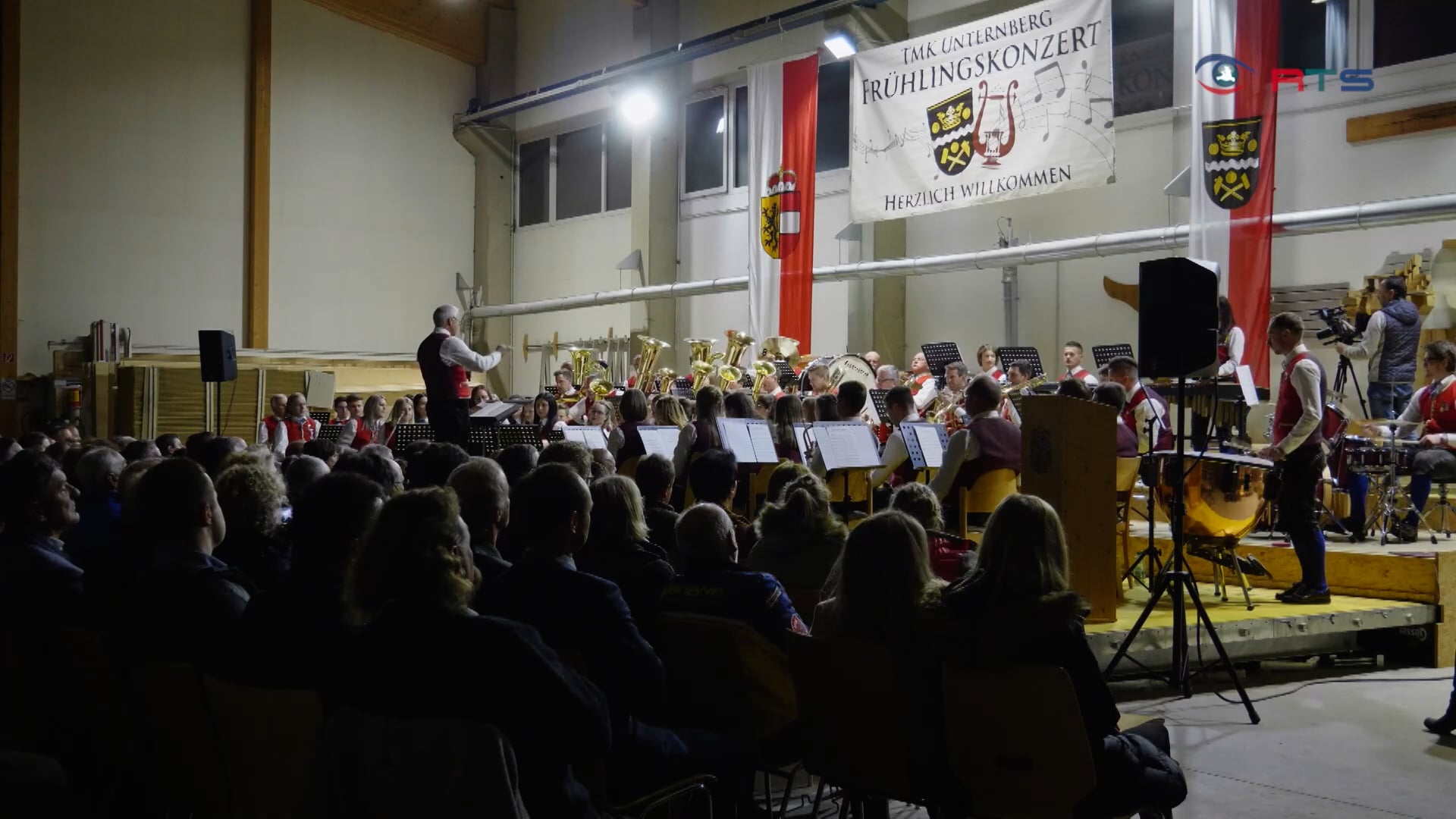 fruehlingskonzert-der-trachtenmusikkapelle-unternberg