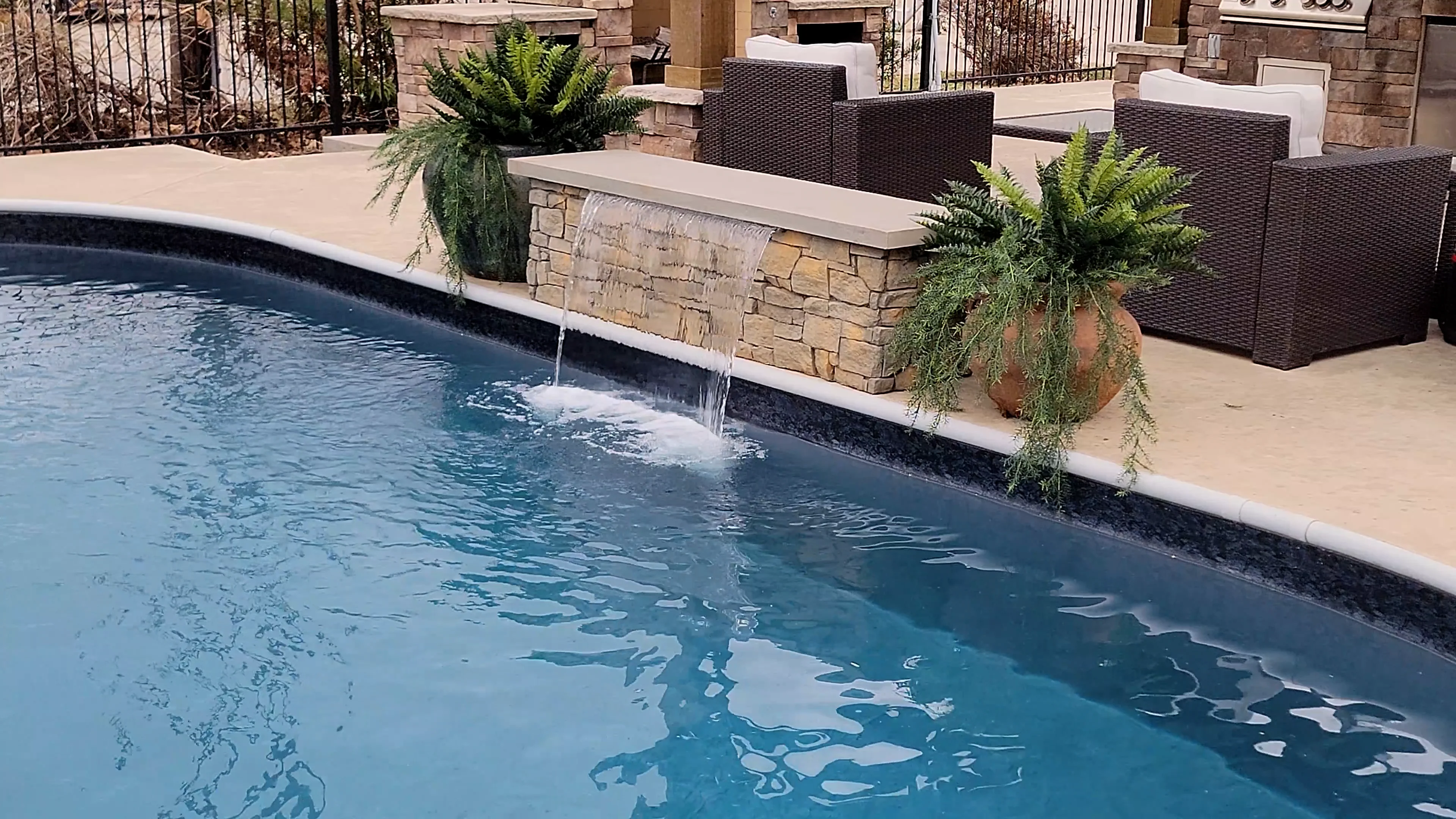 The Venice Falls 6 Complete Swimming Pool Waterfall Kit
