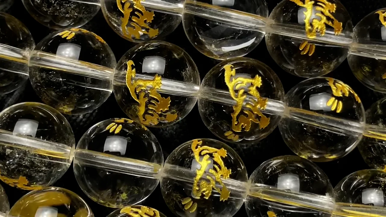 金色！【白虎・四神獣】の彫刻入り！クリスタル ラウンド14mm 1連