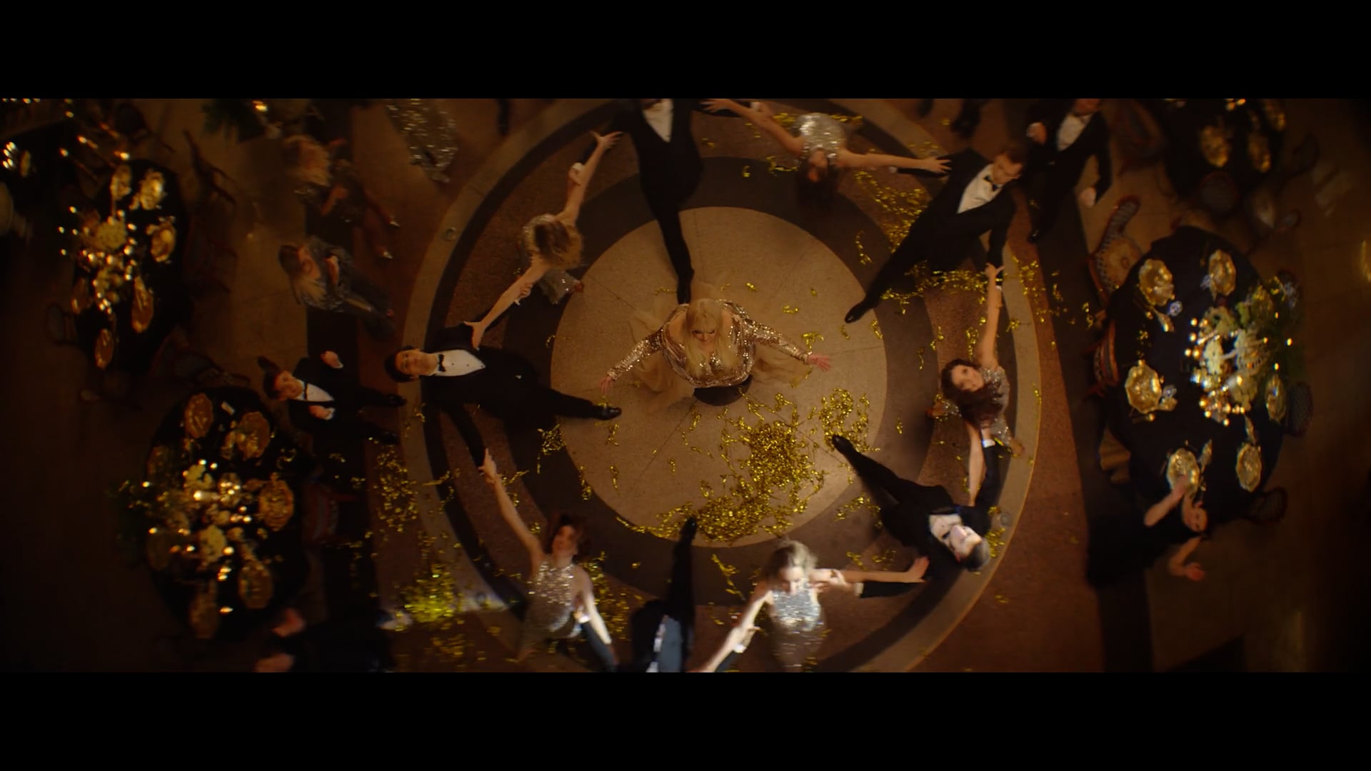 Spot TV Sylwester 2021/2022_ dir Pascal Pawliszewski