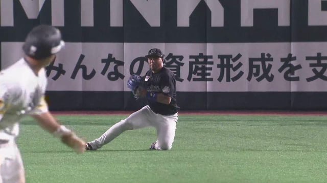 【8回裏】間は抜かせない!! マリーンズ・マーティンのスライディングキャッチ!! 2022年4月14日 福岡ソフトバンクホークス 対 千葉ロッテマリーンズ
