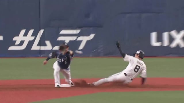 【4回裏】足でアピール!! バファローズ・後藤駿太 今季初盗塁を決める!! 2022年4月15日 オリックス・バファローズ 対 埼玉西武ライオンズ