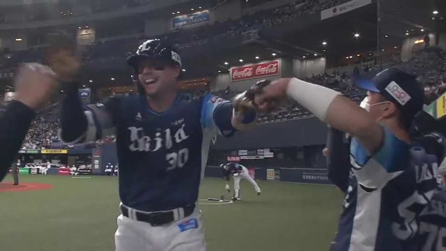【1回表】ライトスタンドへ!! ライオンズ・オグレディ 今季第2号は先制のソロホームラン!! 2022年4月17日 オリックス・バファローズ 対 埼玉西武ライオンズ