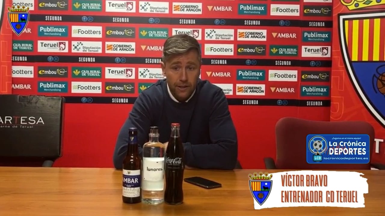 VÍCTOR BRAVO (Entrenador Teruel) CD Teruel 2-3 SD Huesca B / J 30 / 2ª RFEF - Grupo 3 / Fuente: YouTube CD Teruel