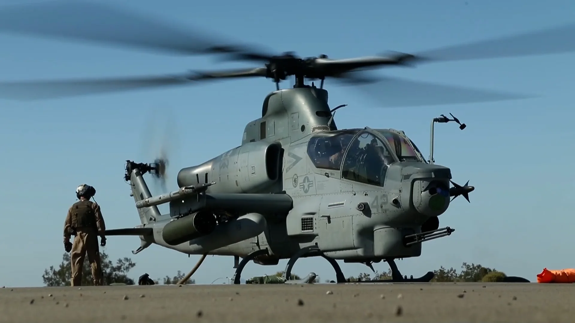Bell AH-1Z Viper | Attack & Reconnaissance Helicopter