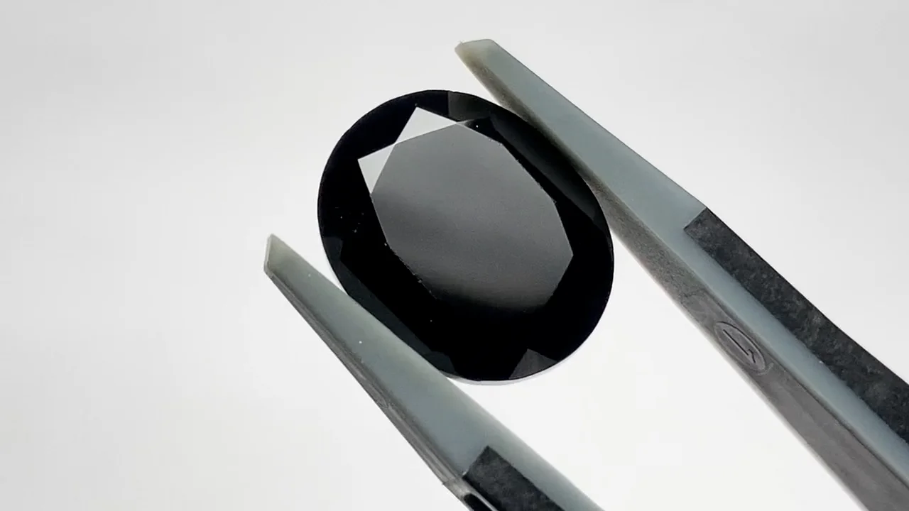 ブラックスピネル 穴なしオーバルファセットカット12×10mm 5粒1,380円