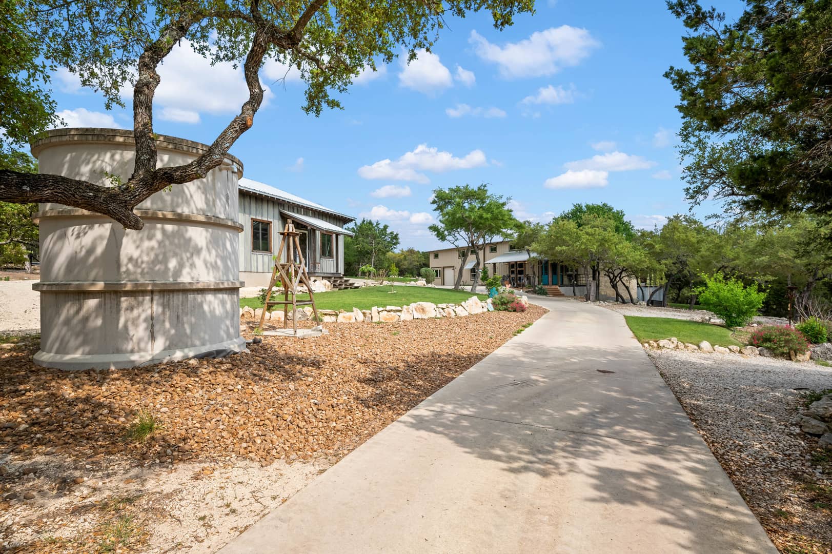 27280 Smithson Valley Rd on Vimeo