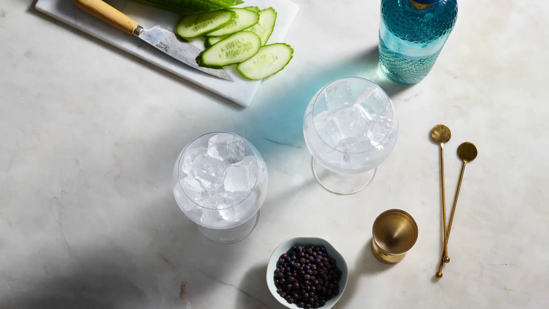 Mermaid Gin and Tonic Serving Suggestion on Vimeo