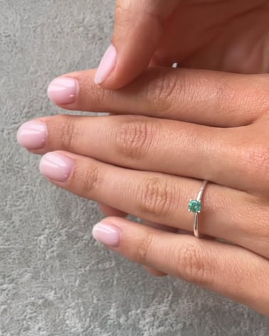 Video: 925 Silver Emerald Ring