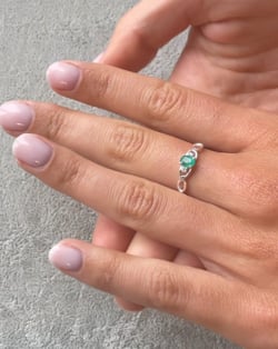 Vídeo: Anillo Esmeraldas y diamantes Plata de Ley 925