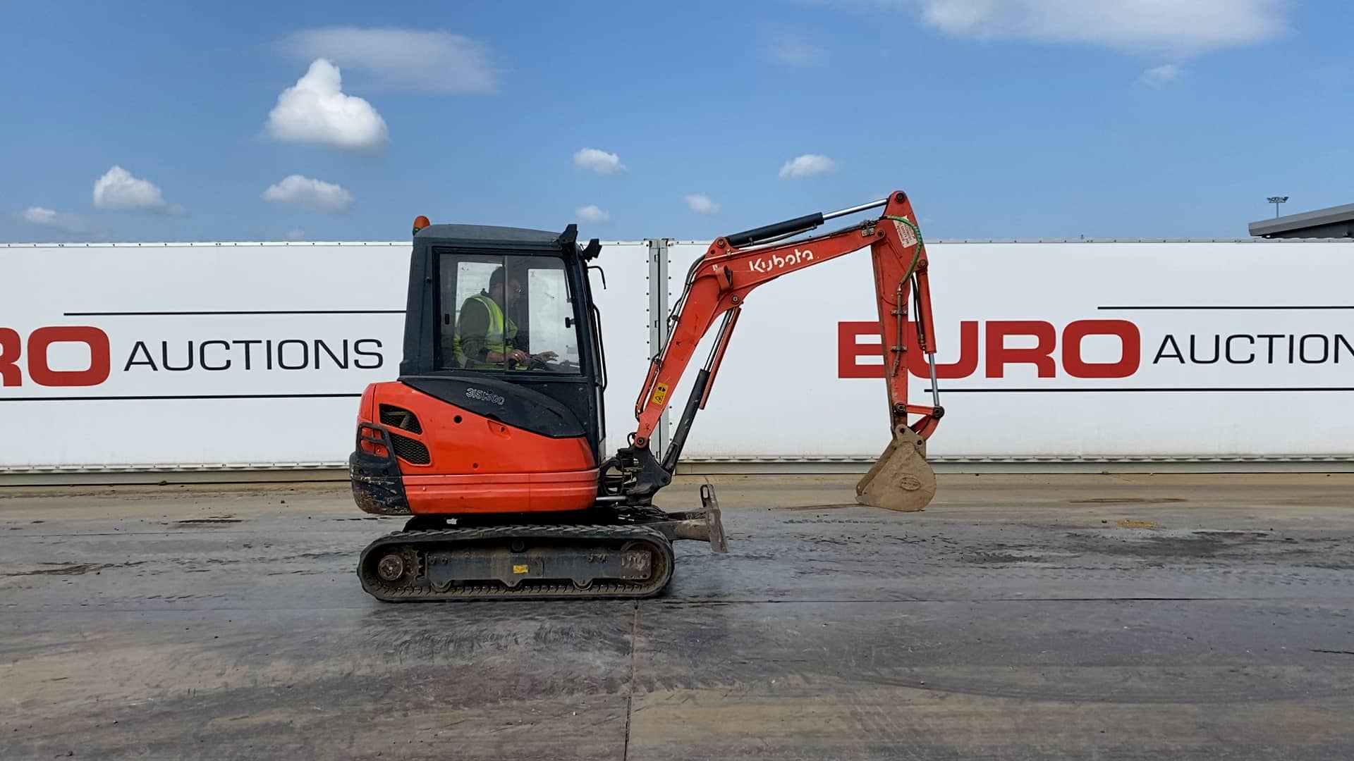 Kubota KX613 on Vimeo