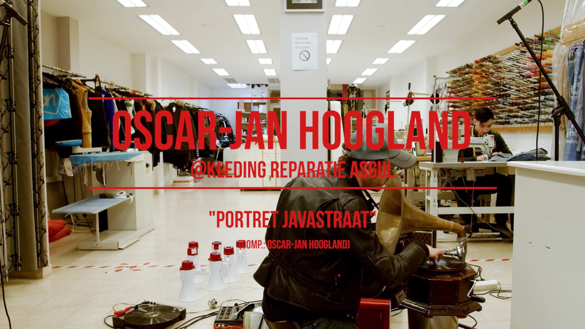 Oscar-Jan Hoogland - Portret van Javastraat @Kleding Reparatie Asgul