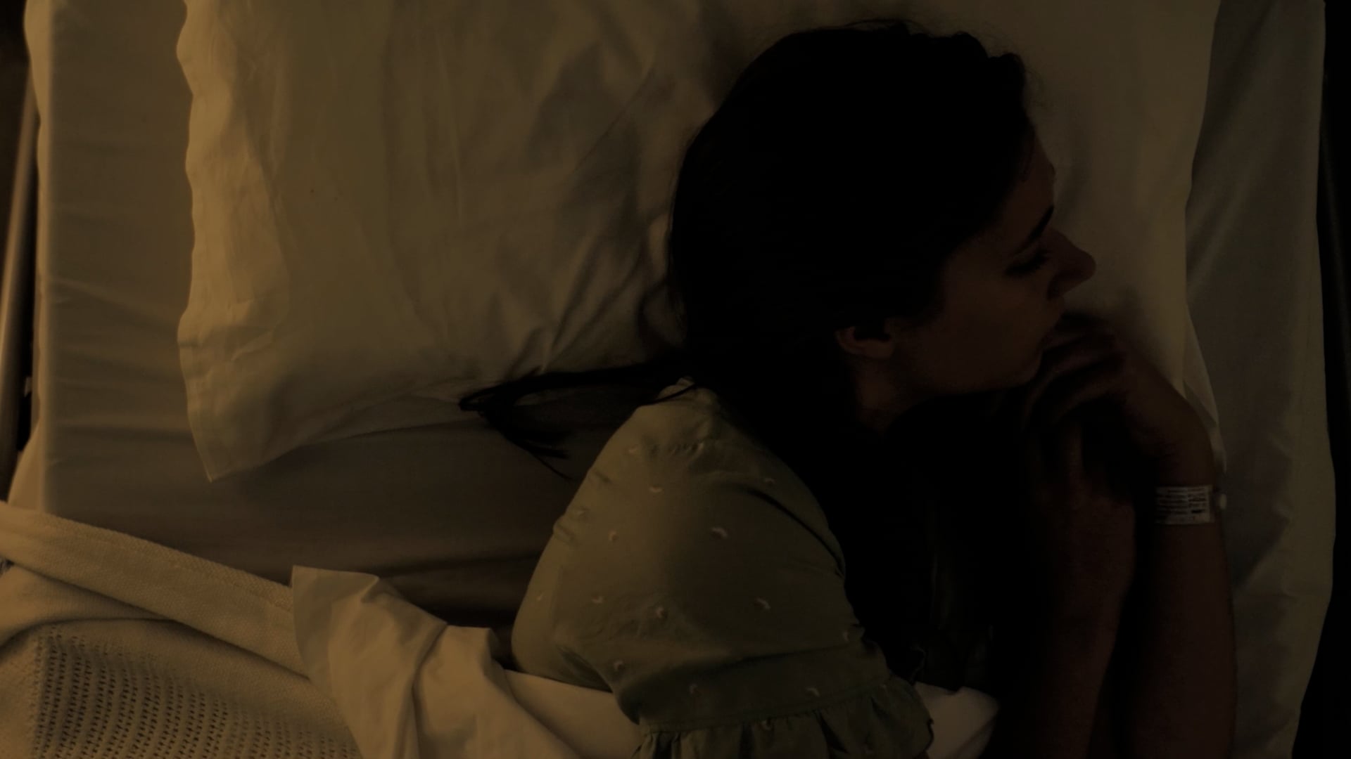 CURTAIN CALL - Opening