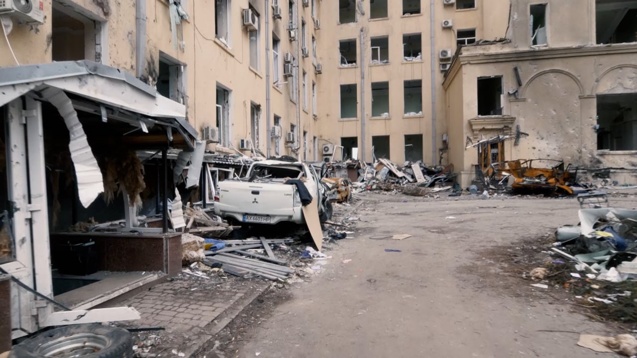 War in Ukraine: Strikes on Kharkiv (26 April 2022)