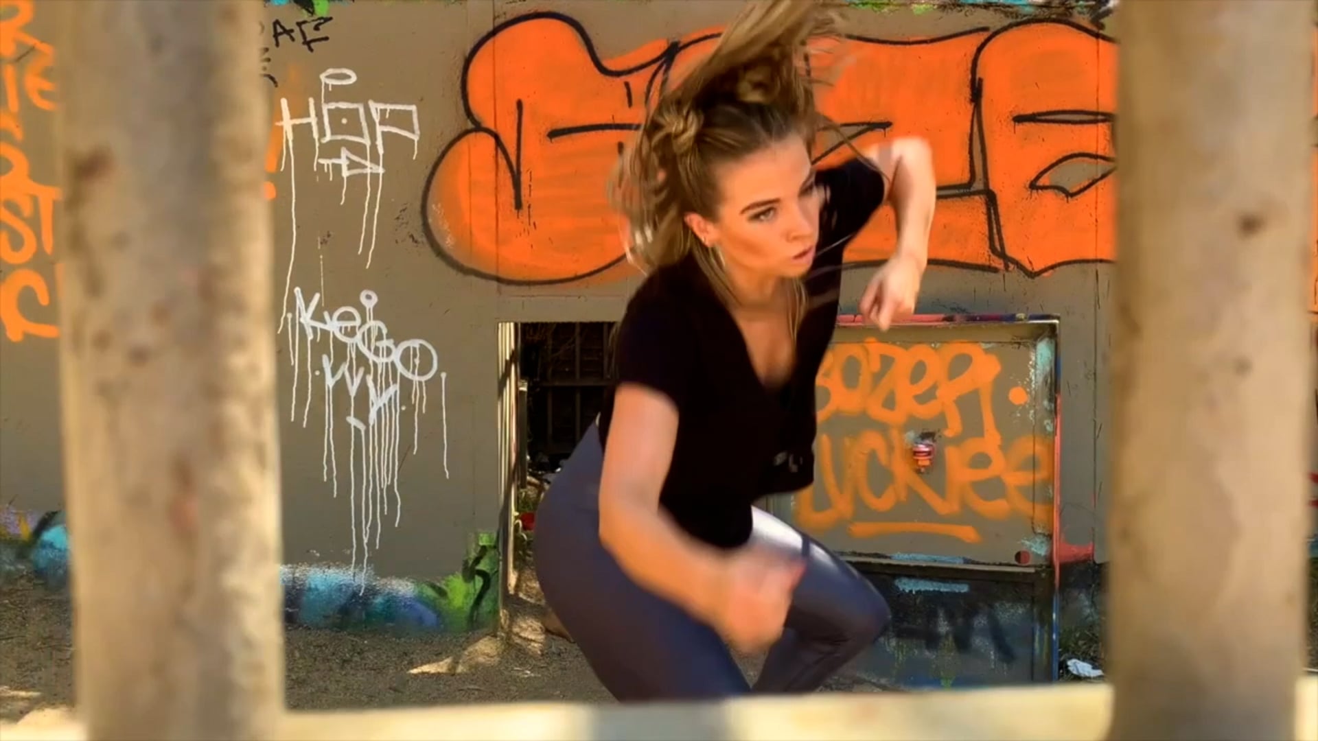 Promotional video thumbnail 1 for Deves