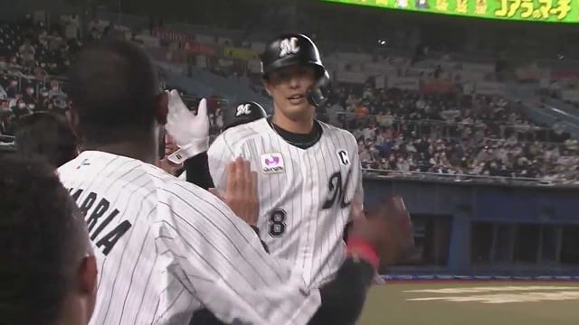 【3回裏】確信の一発!! マリーンズ・中村奨吾 レフトへ逆転の3ランホームランを放つ!! 2022年4月27日 千葉ロッテマリーンズ 対 東北楽天ゴールデンイーグルス