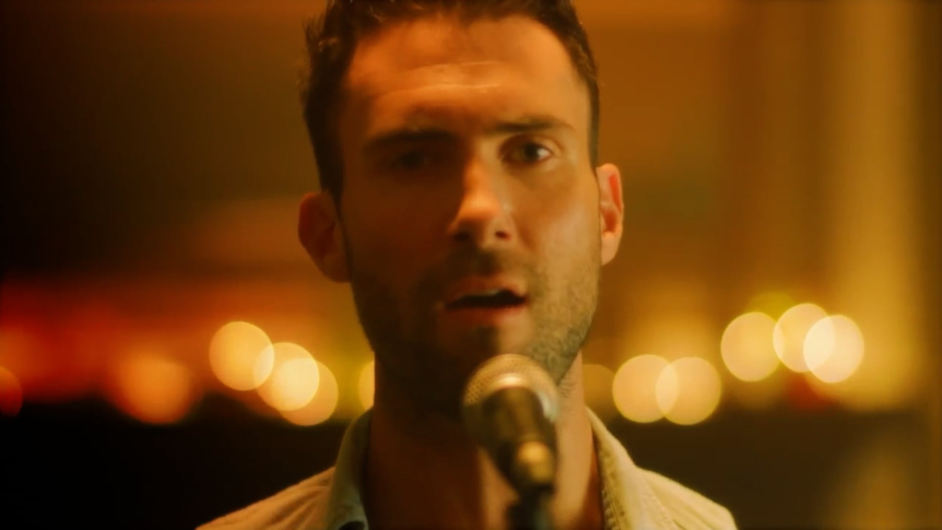 MAROON 5 "Give A Little More"