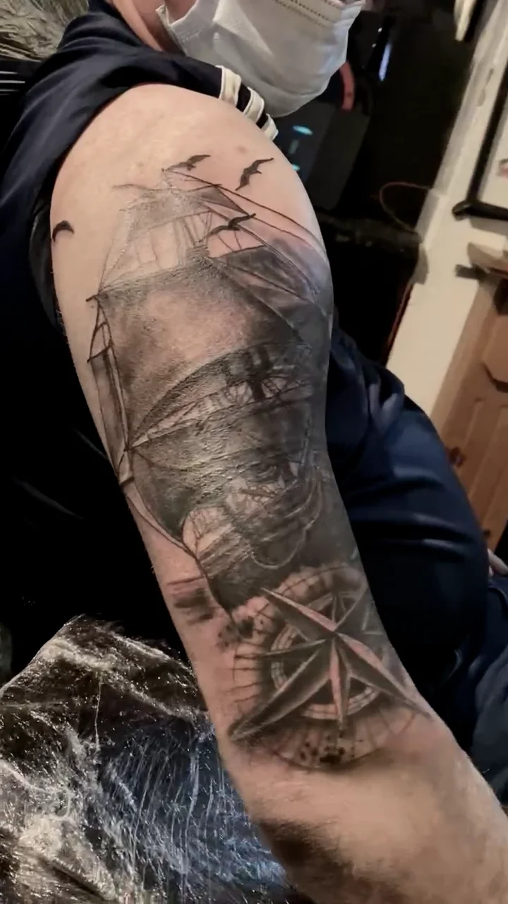 AMAVI Studios | Tattoo, Piercing, Laser, Training, image size:720x1280