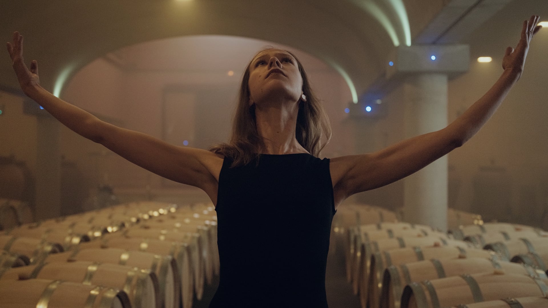 Transient - Short dance film feat. Anaëlle Mariat