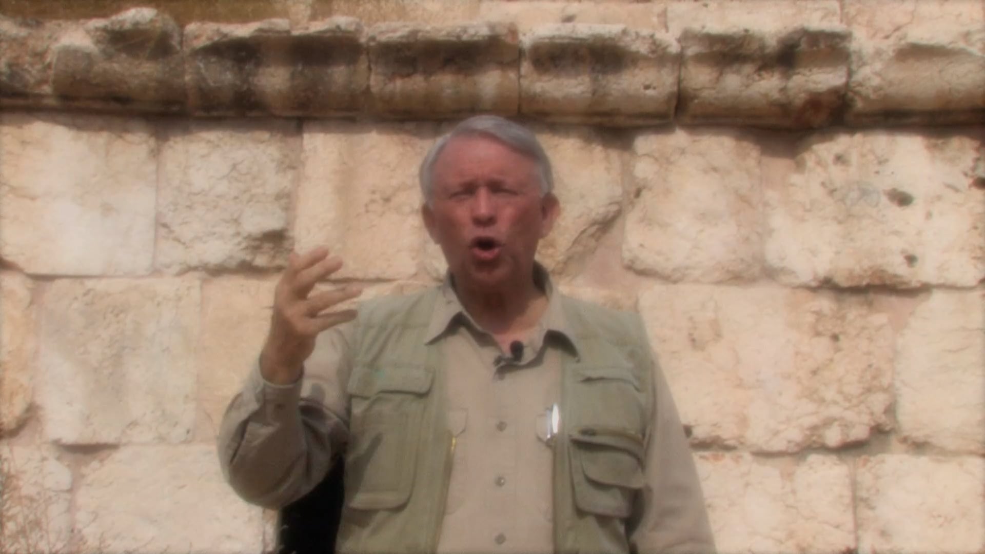 Dr. House Speaks in the Colosseum at Beit Shean