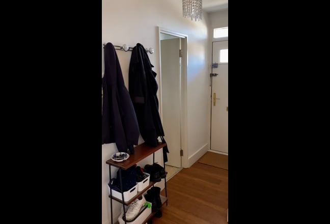 Light filled, quiet, central double bedroom  Main Photo