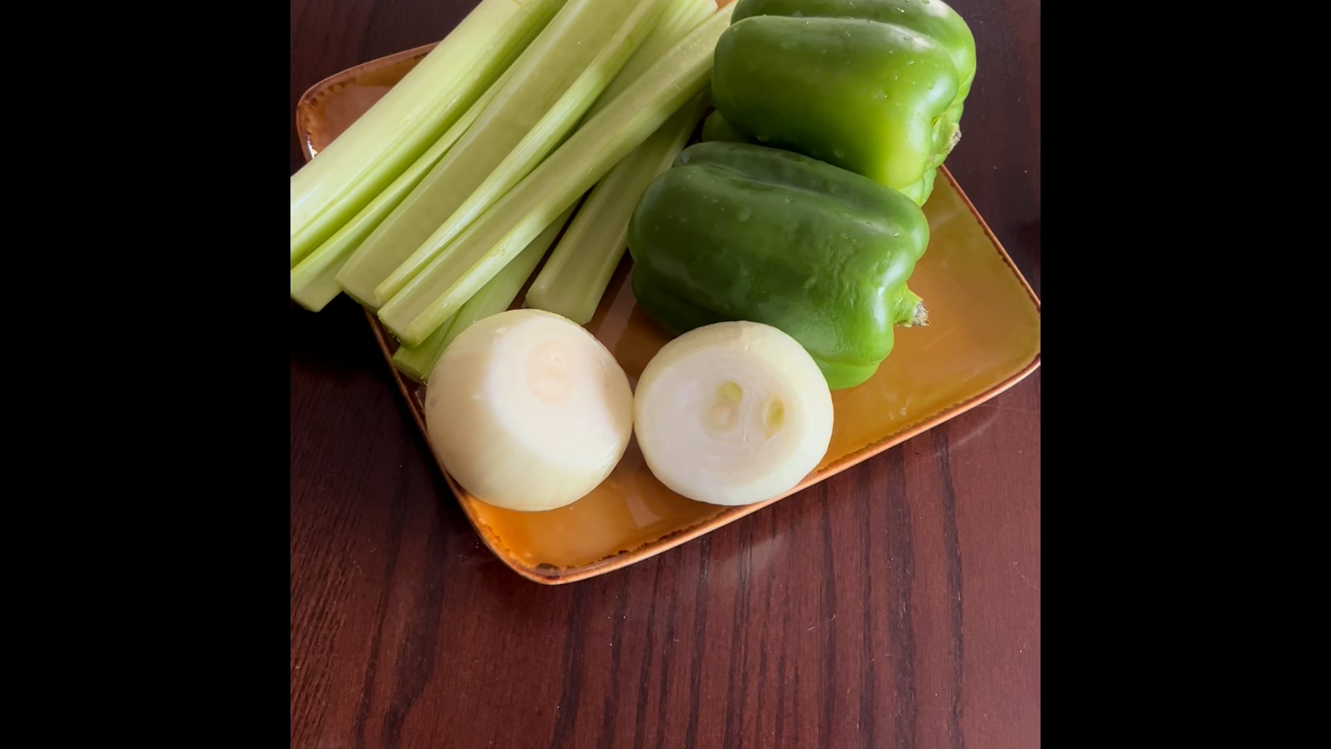 Pinto beans and oxtails part 1 on Vimeo