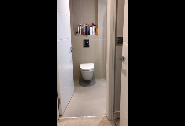 Kennington Little Treasure Main Photo