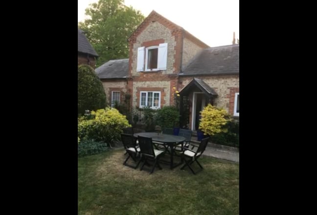 Video 1: Swallow cottage 