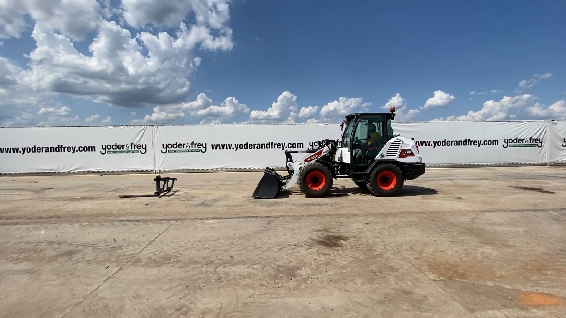 Yoder & Frey - Bobcat L85 Wheeled Loader on Vimeo