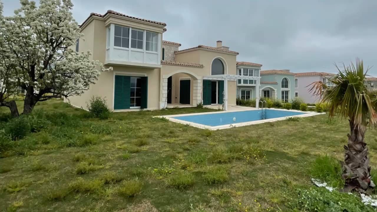 Müstakil Ev Aydın AYDIN KUŞADAS’INDA FULL DENİZ MANZARALI ÖZEL HAVUZLU