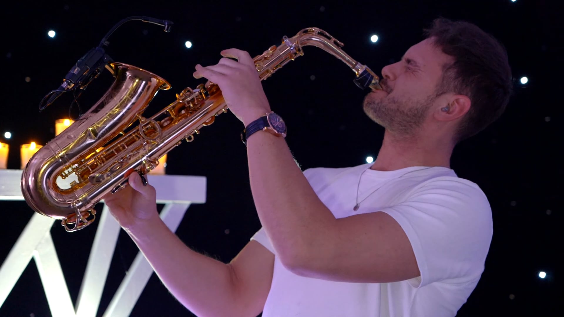 Aish UK Chanukah White Party 2021