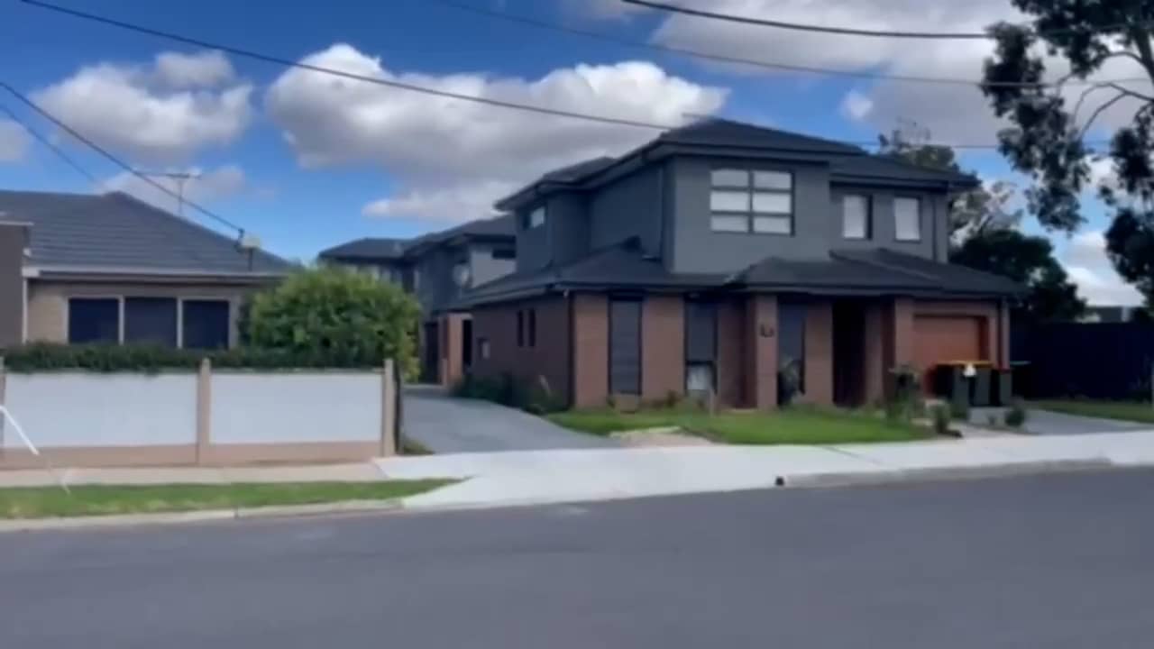 Peters Street Airport West 1080p_orig on Vimeo