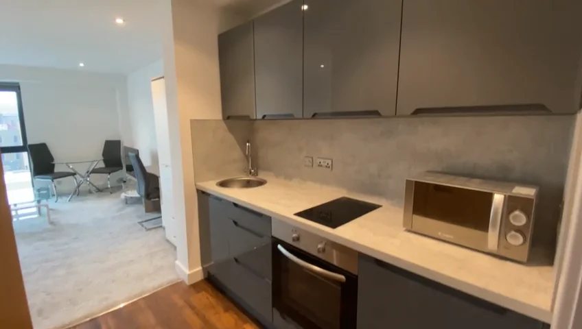 427 Lightbox - 28sqm Penthouse Studio on Vimeo