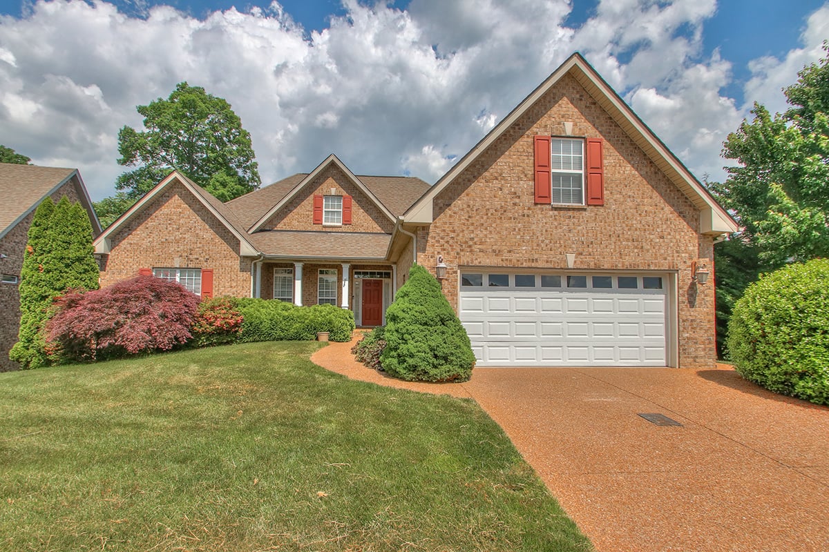 449 Summit Oaks Dr. Nashville, TN on Vimeo