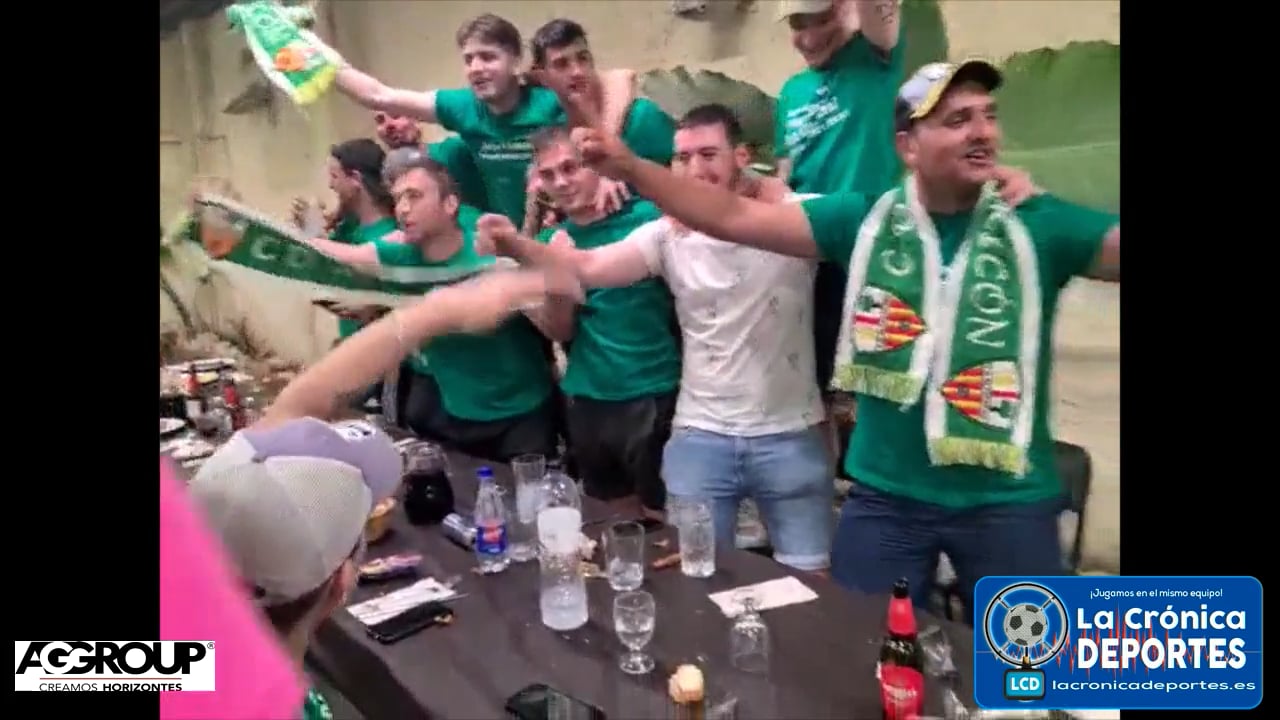 EL CD ALTORRICÓN NO SE CANSA DE CELEBRAR SU ASCENSO A PREFERENTE (Fiesta en vestuarios, Rúa por el Pueblo y Cena, 15.05.2022)