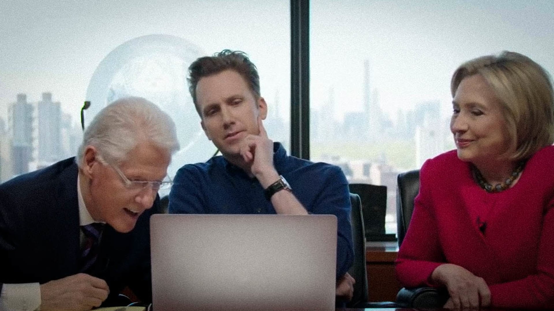 Klepper: Hillary Clinton Reads the Mueller Report