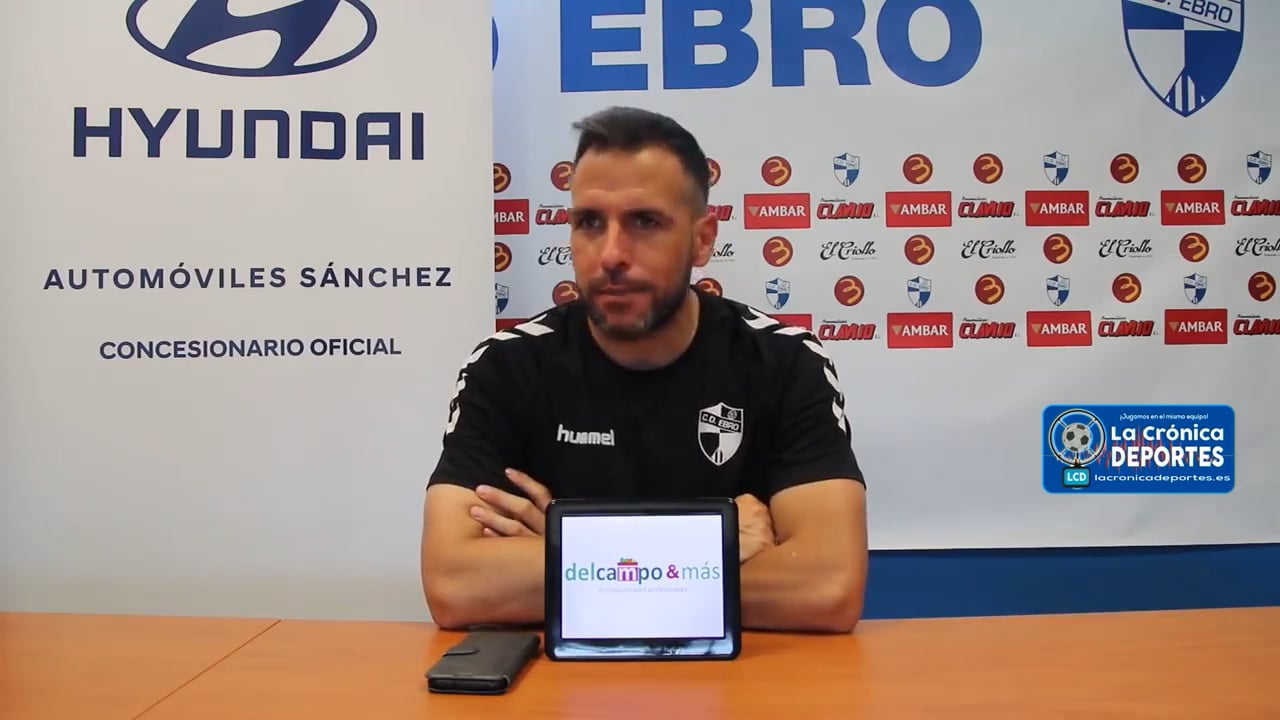 RAÚL JARDIEL (Entrenador CD Ebro) " Ha sido una temporada notable y estoy muy orgulloso del trabajo de los jugadores, pero autocríticamente siempre hay que aspirar a más y tengo la sensación de que podríamos haberla hecho mejor "
