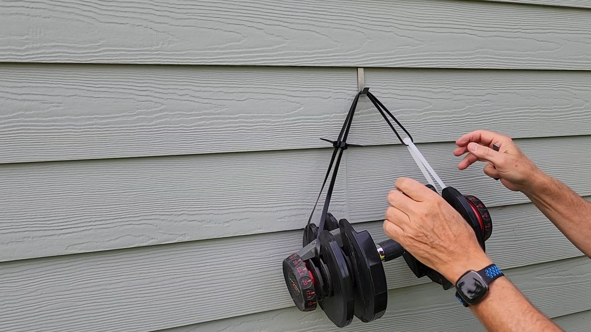 NoDamageHooks No Damage Fiber Cement Board Siding Hooks