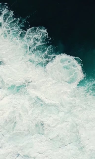 Những khoảnh khắc biển đẹp như tranh cho chiếc iPhone của bạn