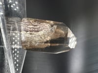 Quartz with Phantoms and Inclusions QPI002