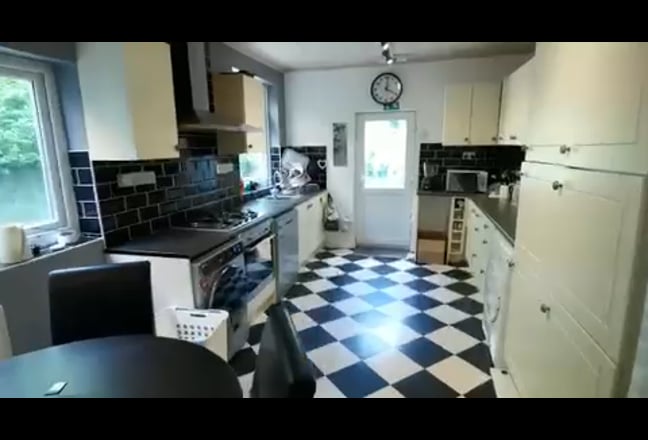 £570 Professionals House share - reduction offer  Main Photo