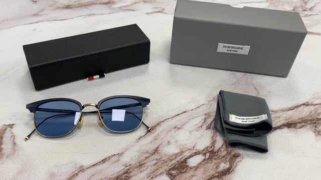【国内正規品】【極美品】THOM BROWNE TB-104 サイズ51 おすすめ メガネ ブランド]トム・ブラウン ニューヨーク THOM