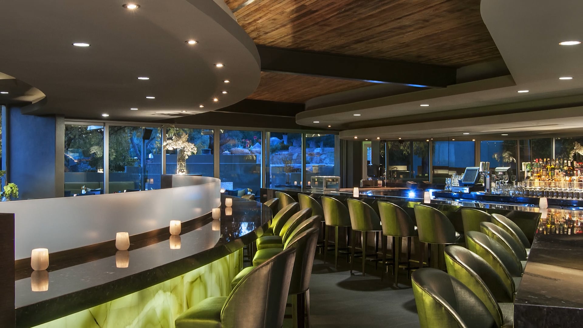 Jade Bar_Sanctuary Resort Camelback Mountain