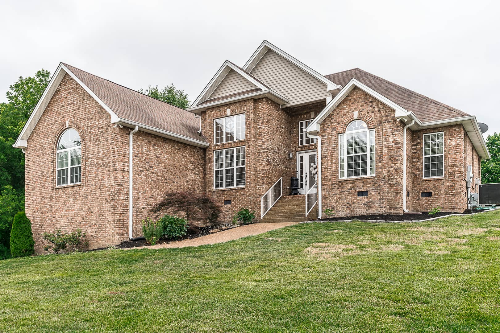 218 Thoroughbred Way White House, TN 37188 on Vimeo