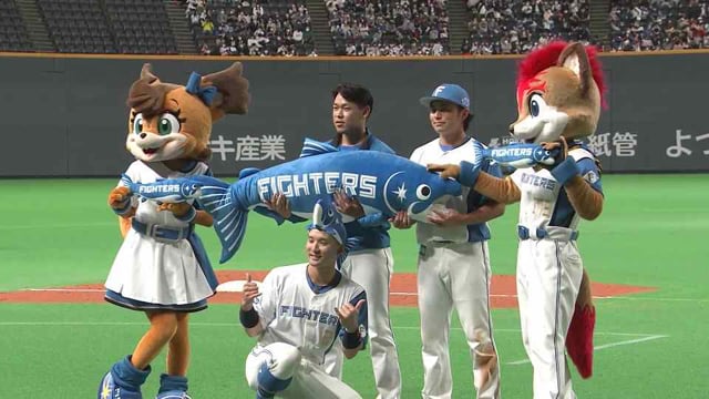 ファイターズ 上川畑大悟選手 根本悠楓投手 杉谷拳士選手ヒーローインタビュー 5月29日 北海道日本ハムファイターズ 対 読売ジャイアンツ 無料動画 パ リーグ Com プロ野球