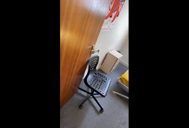 Video 1: Living room + Kitchen