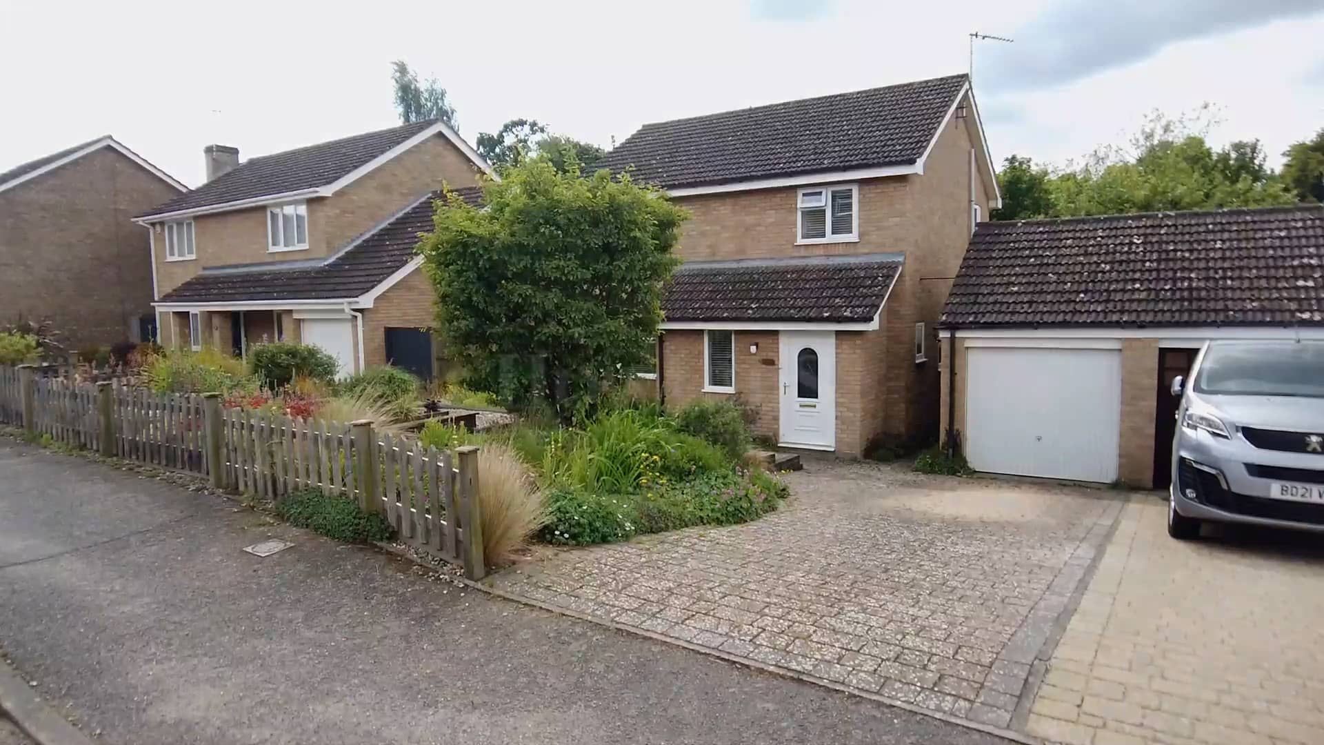 Quick Sneak Peek of Mountbatten Road, Bungay, 4 bedroom DetachedHouse