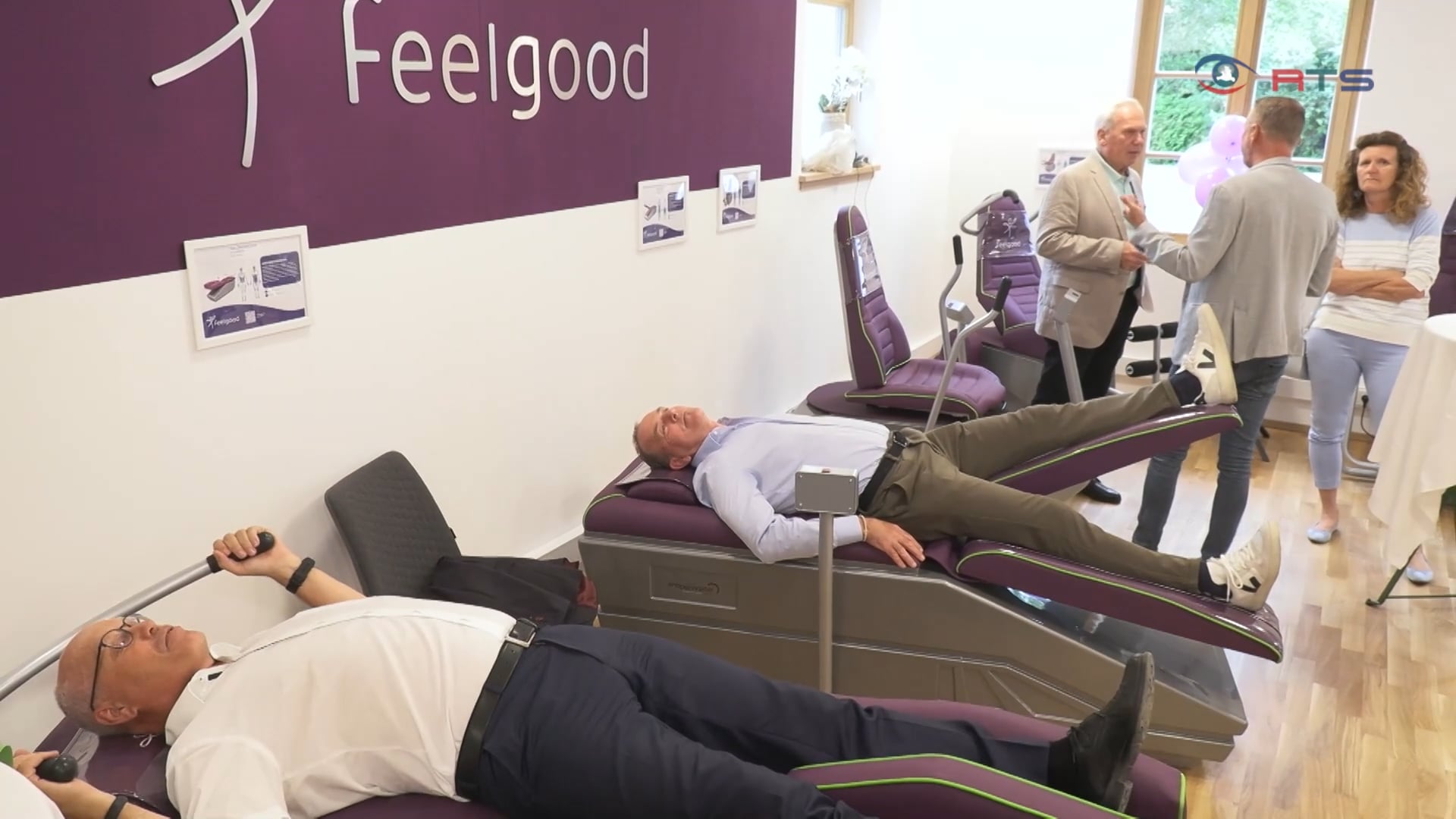 fitnesstraining-in-alltagskleidung-feel-good-studio-in-wals-eroeffnet